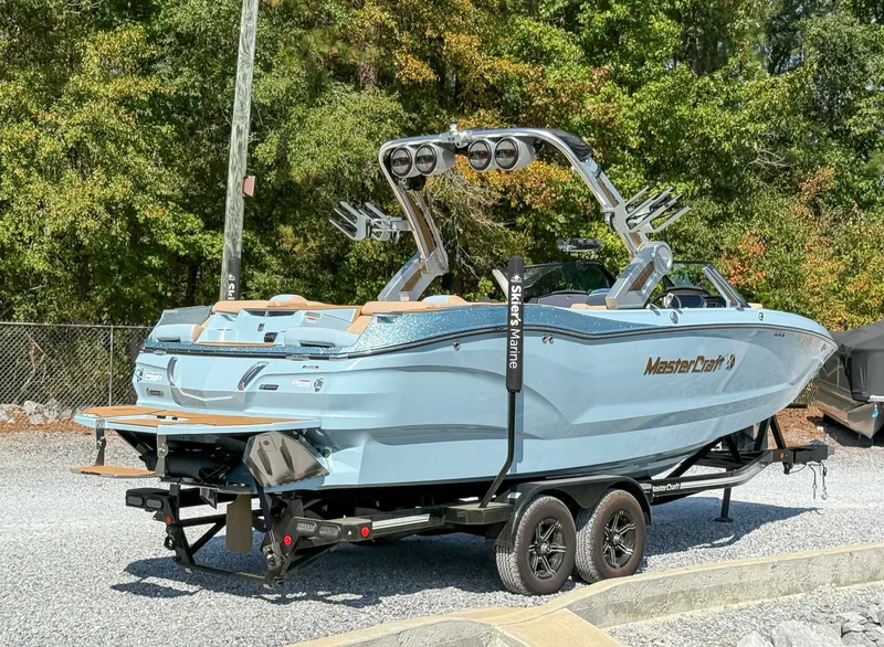 Slide: The Image of MasterCraft X24 2024 - 8