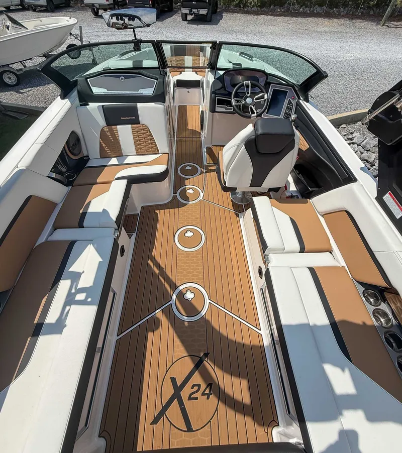 Slide: The Image of MasterCraft X24 2024 - 13