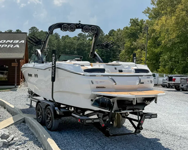 Slide: The Image of MasterCraft X24 2024 - 7