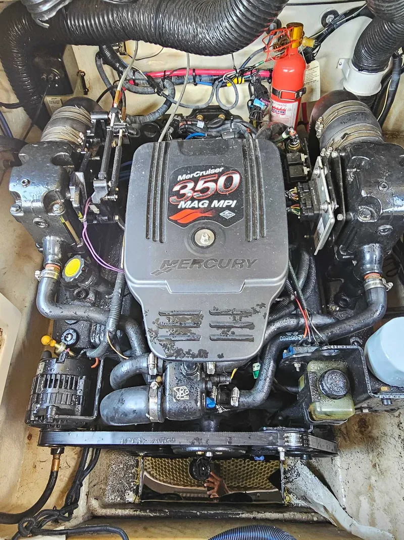 Slide: The Image of Sea Ray 240 Sundeck 2005 - 20