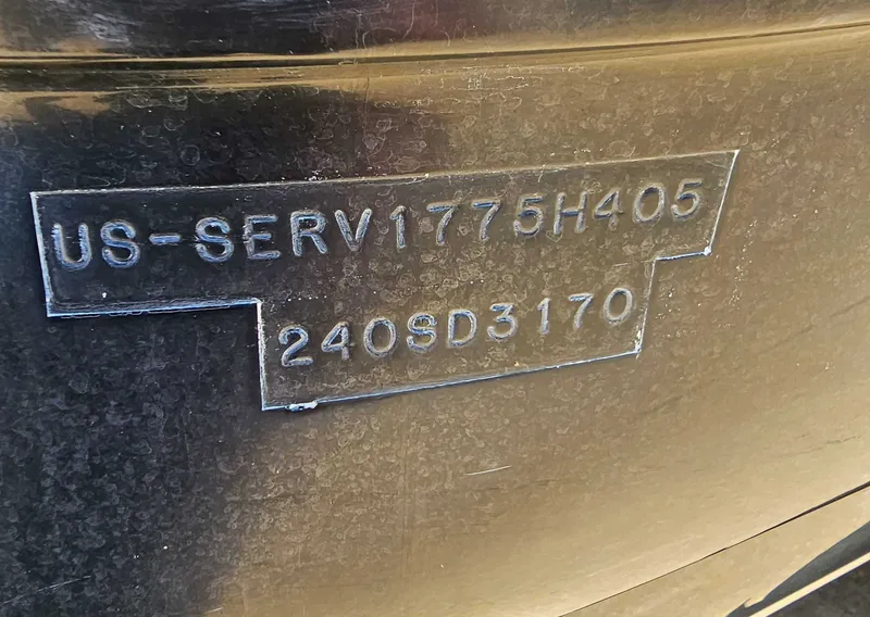 Slide: The Image of Sea Ray 240 Sundeck 2005 - 21