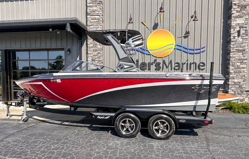 Slide: The Image of Tigé Z1 2017 - 1