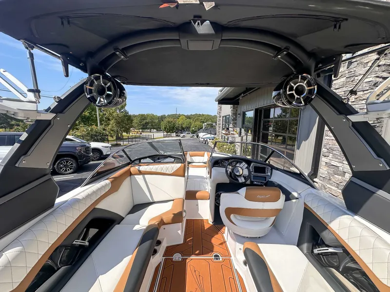 Slide: The Image of Tigé Z1 2017 - 11