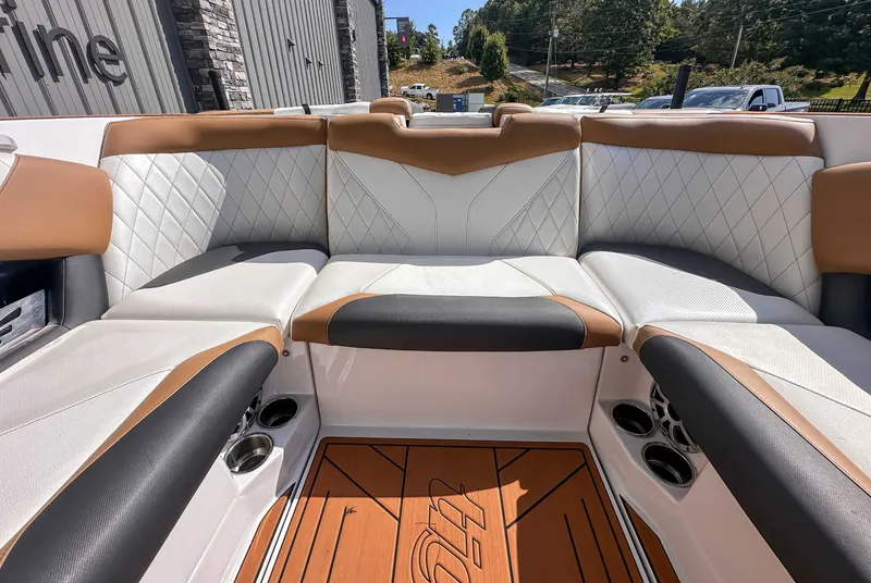 Slide: The Image of Tigé Z1 2017 - 17