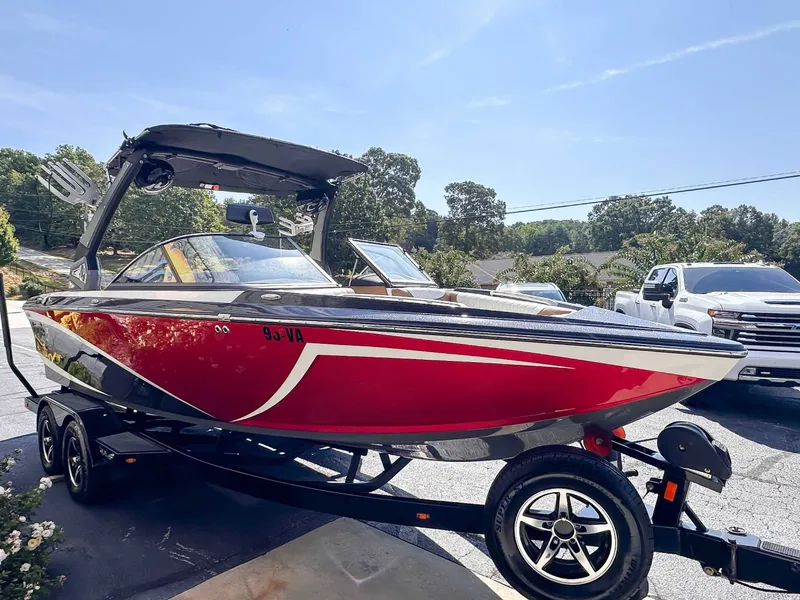 Slide: The Image of Tigé Z1 2017 - 5