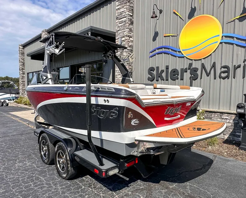 Slide: The Image of Tigé Z1 2017 - 6