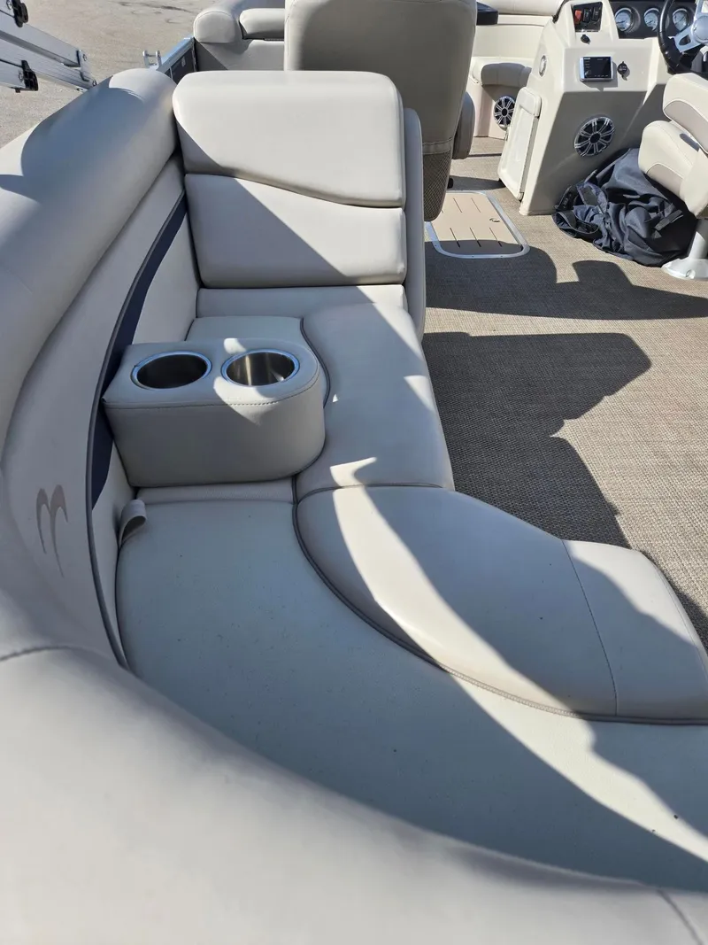 Slide: The Image of Bennington 22 SSRX 2019 - 16