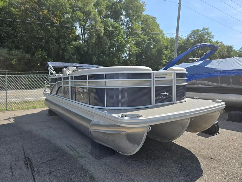 Slide: The Image of Bennington 22 SSRX 2019 - 3