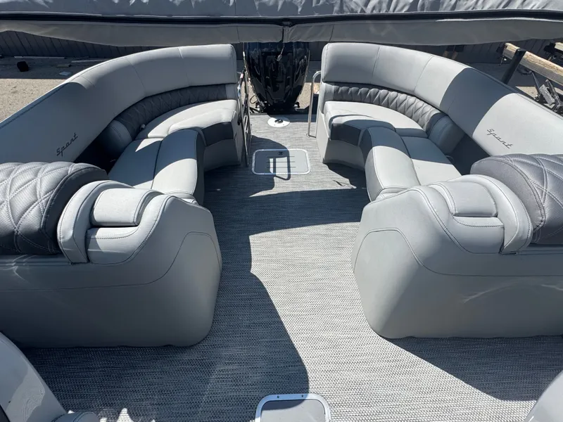 Slide: The Image of Bennington 23RXFBSR 2024 - 10