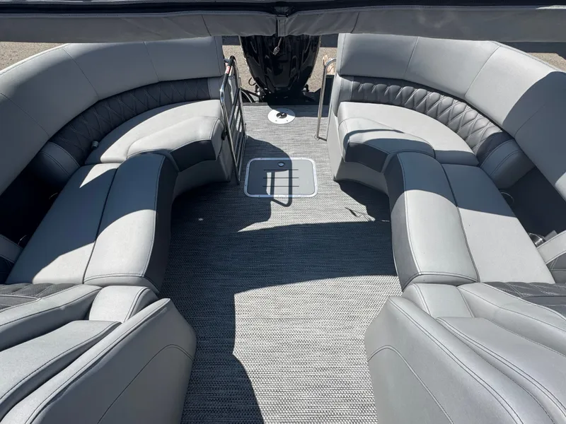 Slide: The Image of Bennington 23RXFBSR 2024 - 11