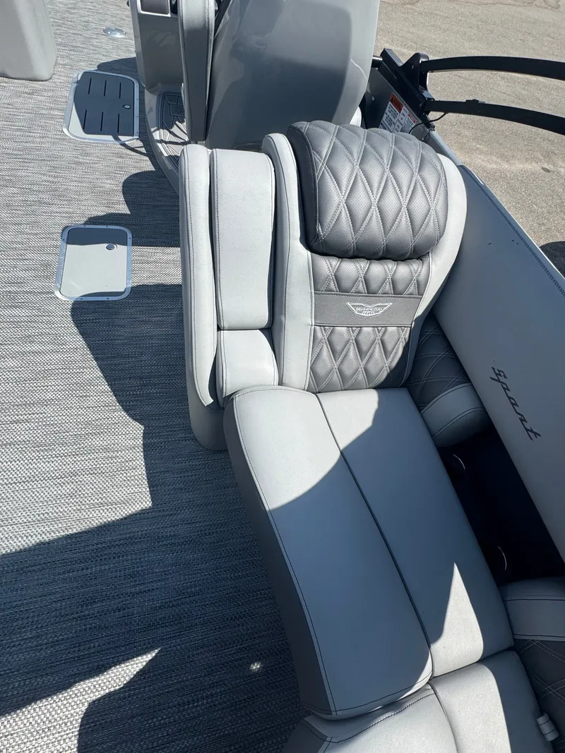 Slide: The Image of Bennington 23RXFBSR 2024 - 19