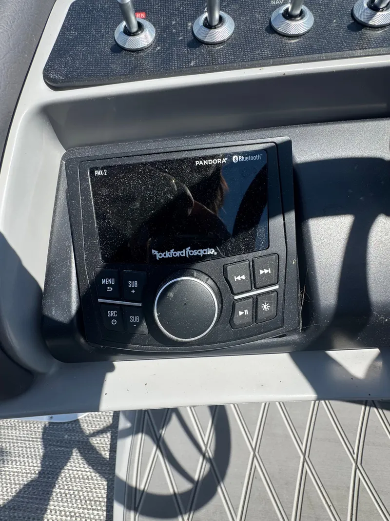 Slide: The Image of Bennington 23RXFBSR 2024 - 24