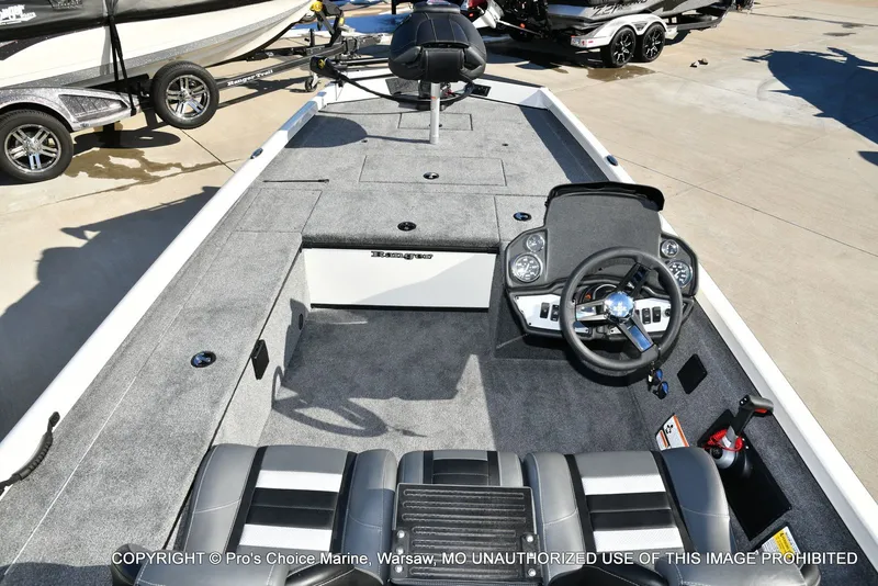 Slide: The Image of Ranger RT188C w/115 Pro-XS 2026 - 10