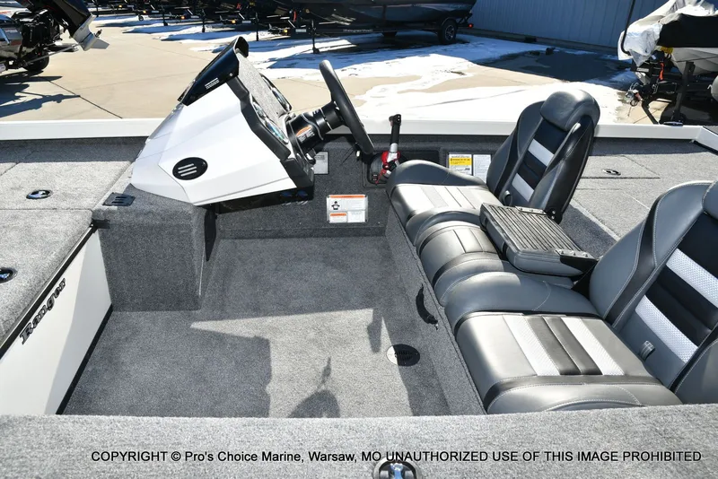 Slide: The Image of Ranger RT188C w/115 Pro-XS 2026 - 32