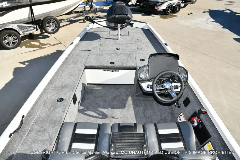 Slide: The Image of Ranger RT188C w/115 Pro-XS 2026 - 33