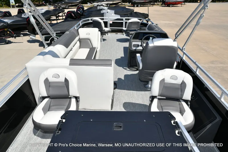 Slide: The Image of Sun Tracker FISHIN' BARGE 22 DLX w/150HP Mercury 4 Stroke 2026 - 66