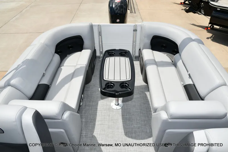 Slide: The Image of Sun Tracker Party Barge 22 DLX STORM DAMAGE DISCOUNT 2026 - 13