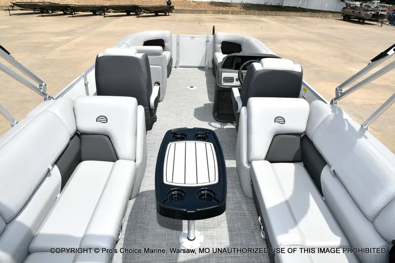 Slide: The Image of Sun Tracker Party Barge 22 DLX STORM DAMAGE DISCOUNT 2026 - 14