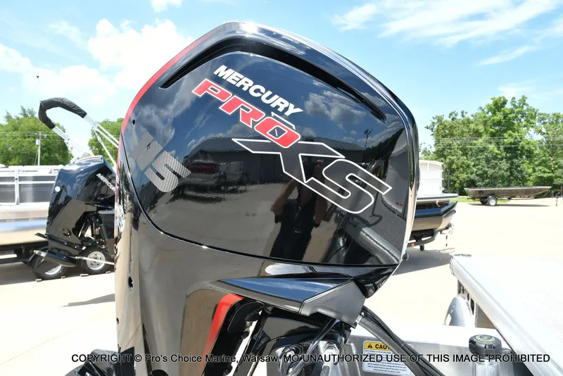 Slide: The Image of Sun Tracker Party Barge 22 DLX STORM DAMAGE DISCOUNT 2026 - 21