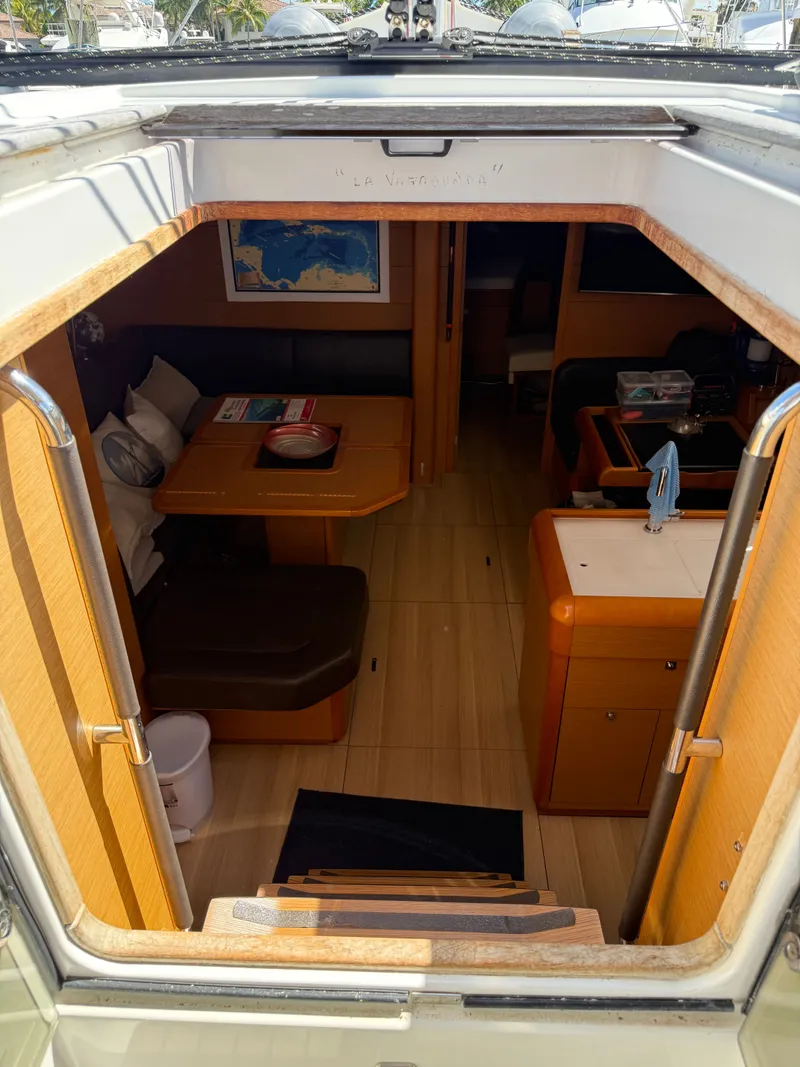 Slide: The Image of Jeanneau J469 2016 - 15