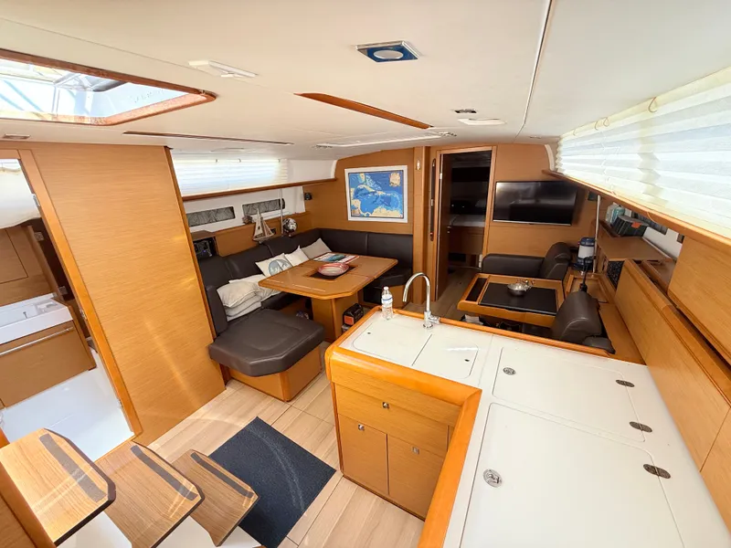 Slide: The Image of Jeanneau J469 2016 - 24