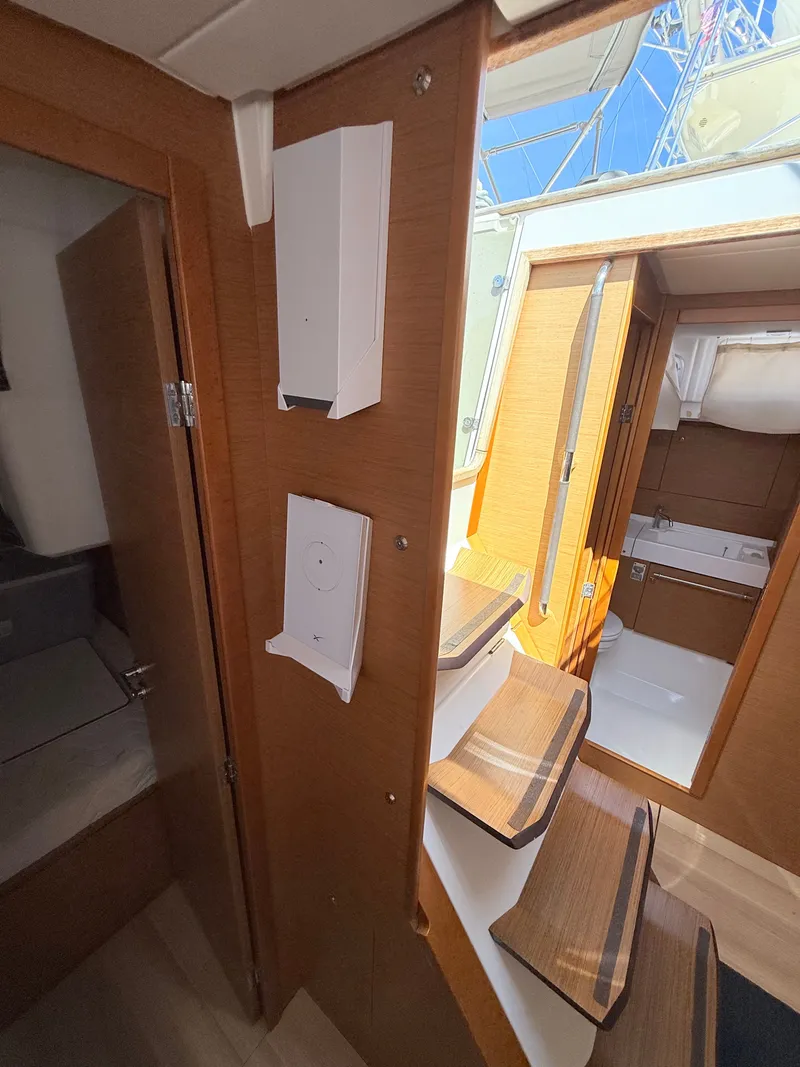 Slide: The Image of Jeanneau J469 2016 - 28