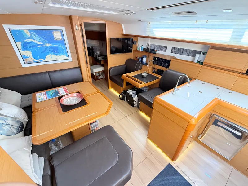 Slide: The Image of Jeanneau J469 2016 - 43