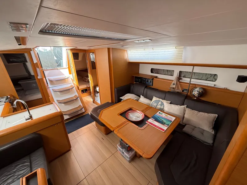 Slide: The Image of Jeanneau J469 2016 - 45