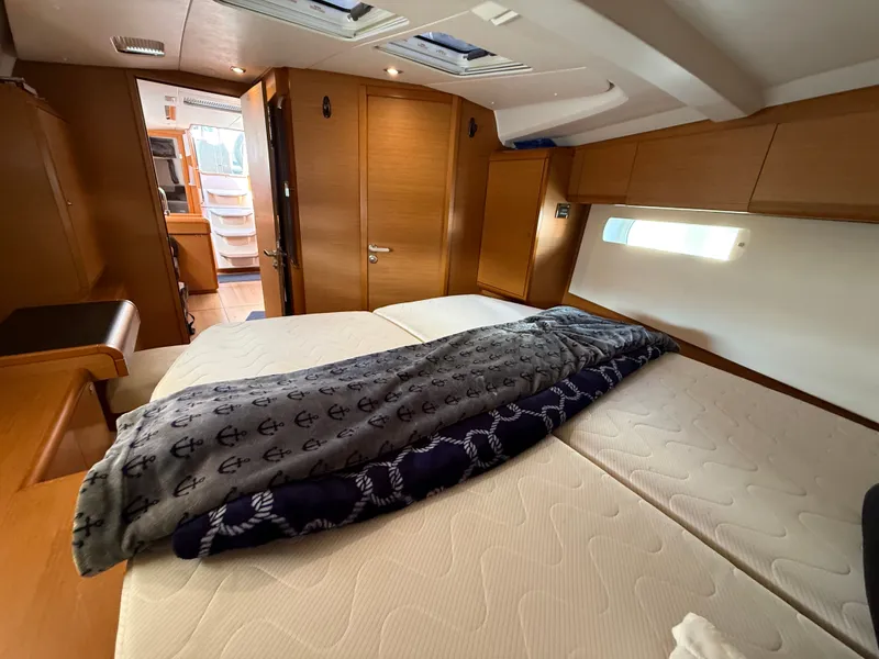 Slide: The Image of Jeanneau J469 2016 - 52