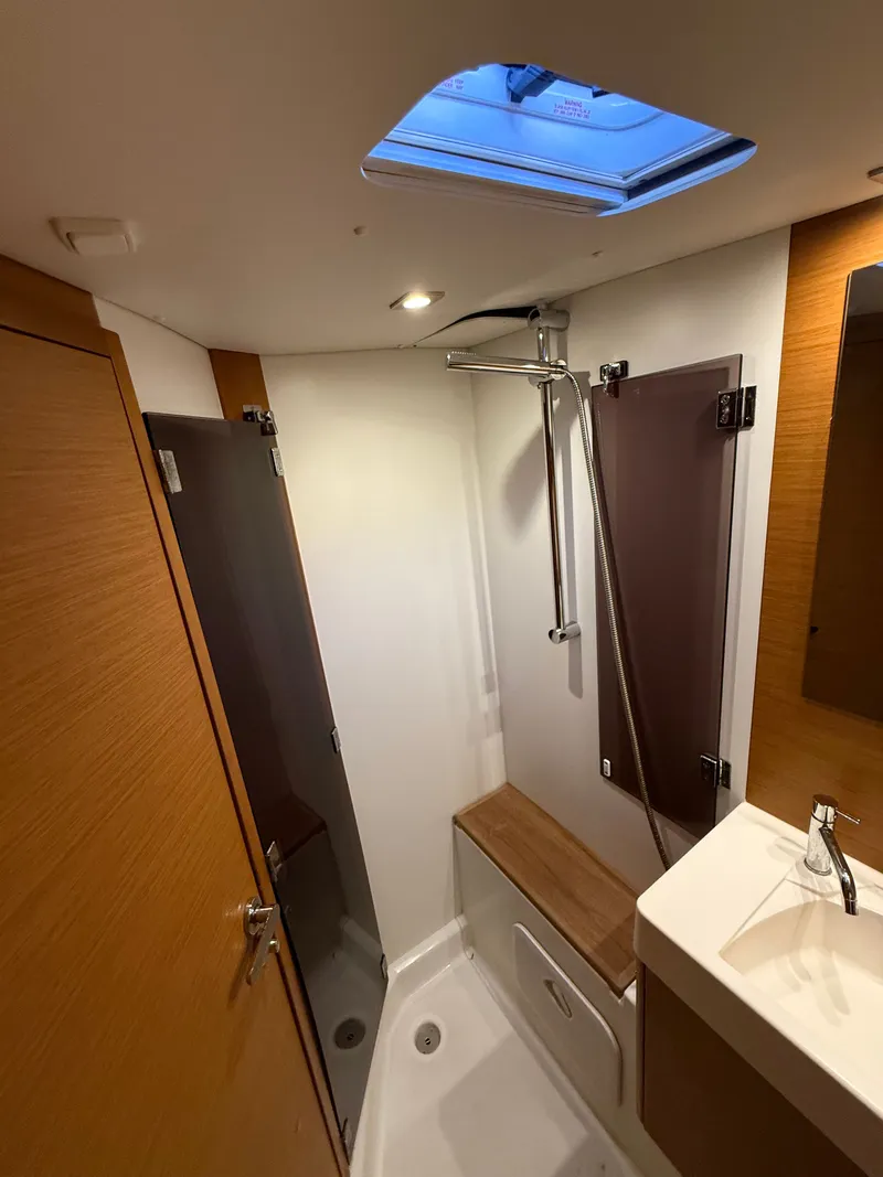 Slide: The Image of Jeanneau J469 2016 - 56