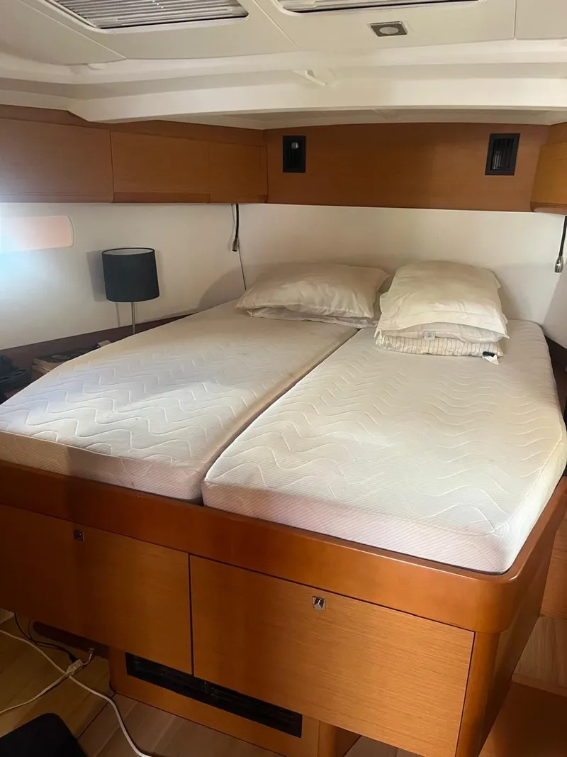 Slide: The Image of Jeanneau J469 2016 - 82