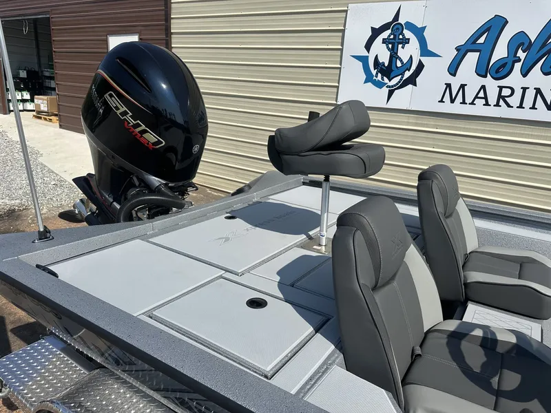 Slide: The Image of Xpress Hyper-Lift Bass Series H20 2026 - 5