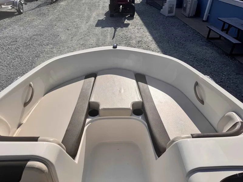 Slide: The Image of Bayliner Element 2018 - 7