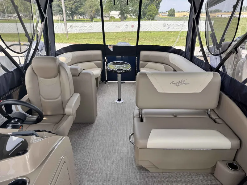 Slide: The Image of SunChaser 22 LR PSB 2026 - 4