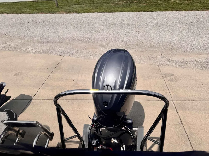 Slide: The Image of SunChaser 22 LR PSB 2026 - 8