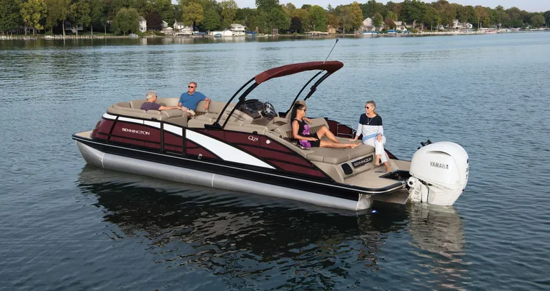 The Image of Bennington 25 QSB 2027 - 1