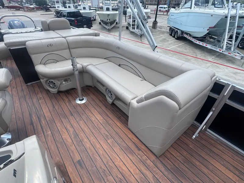 Slide: The Image of Avalon QF 2385 2016 - 11