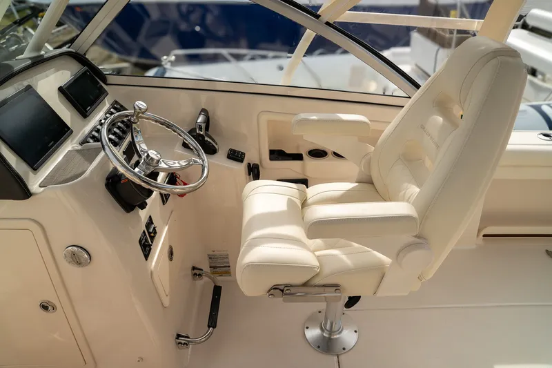 Slide: The Image of Grady-White Freedom 255 2022 - 16