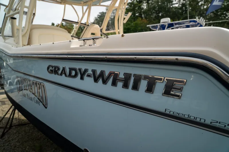 Slide: The Image of Grady-White Freedom 255 2022 - 2