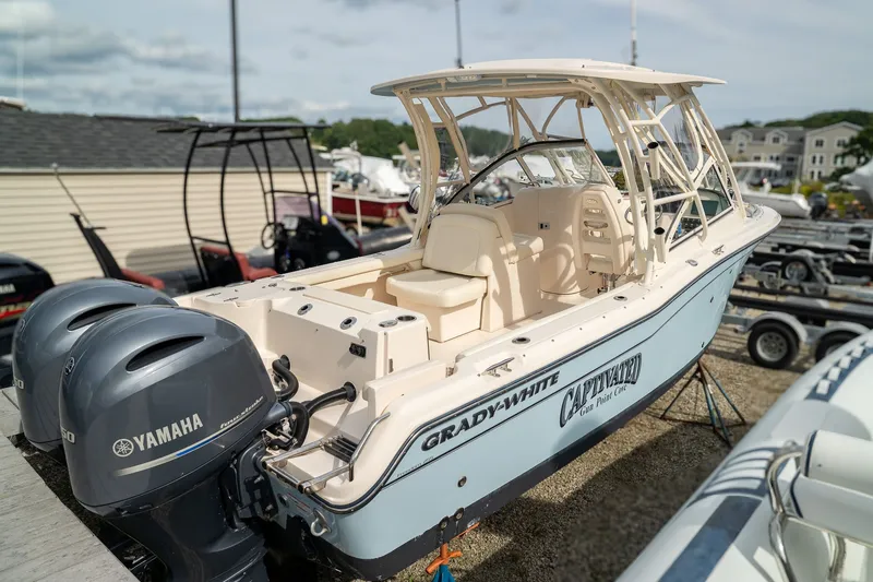 Slide: The Image of Grady-White Freedom 255 2022 - 6