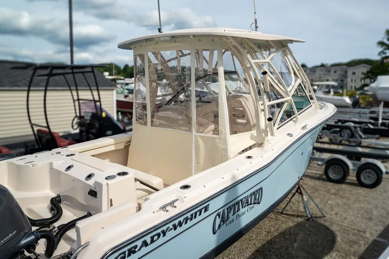 Slide: The Image of Grady-White Freedom 255 2022 - 7