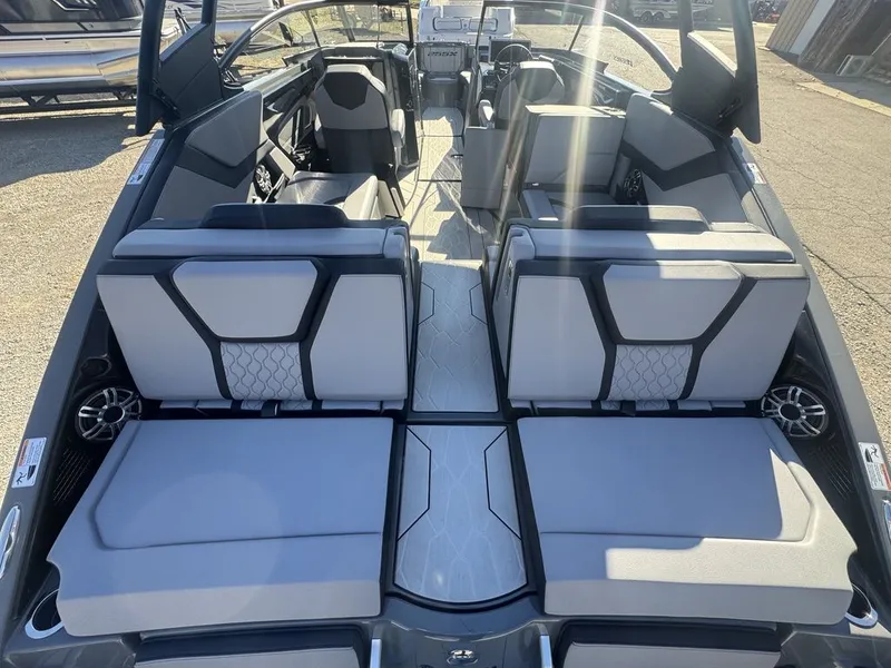 Slide: The Image of Yamaha 255XE 2025 - 10