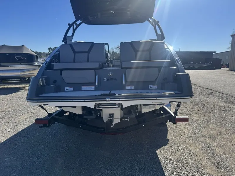 Slide: The Image of Yamaha 255XE 2025 - 11