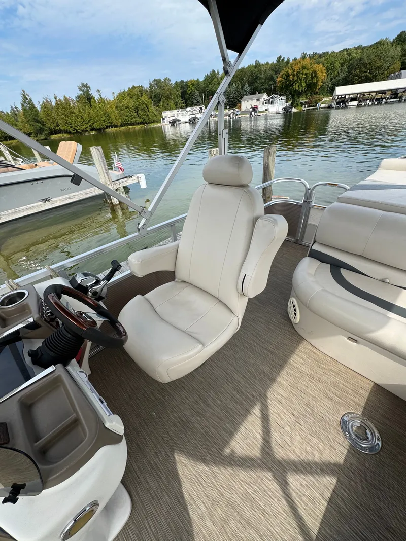 Slide: The Image of Avalon Paradise 2008 - 10