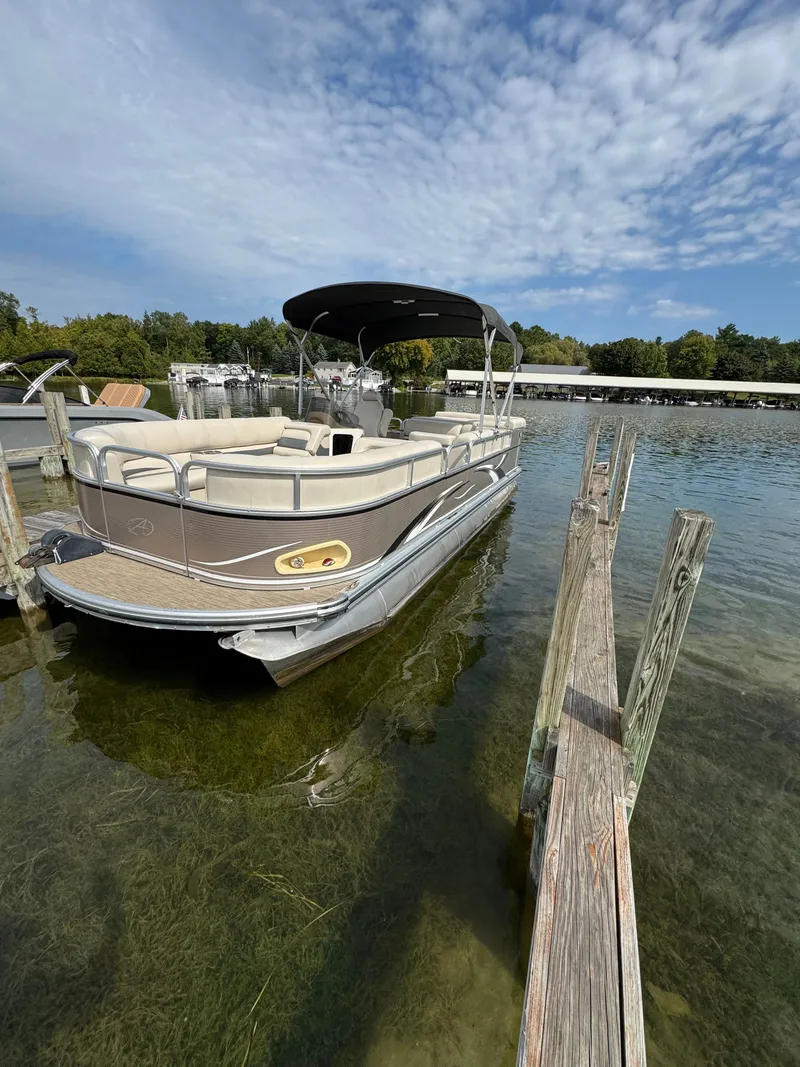 Slide: The Image of Avalon Paradise 2008 - 3