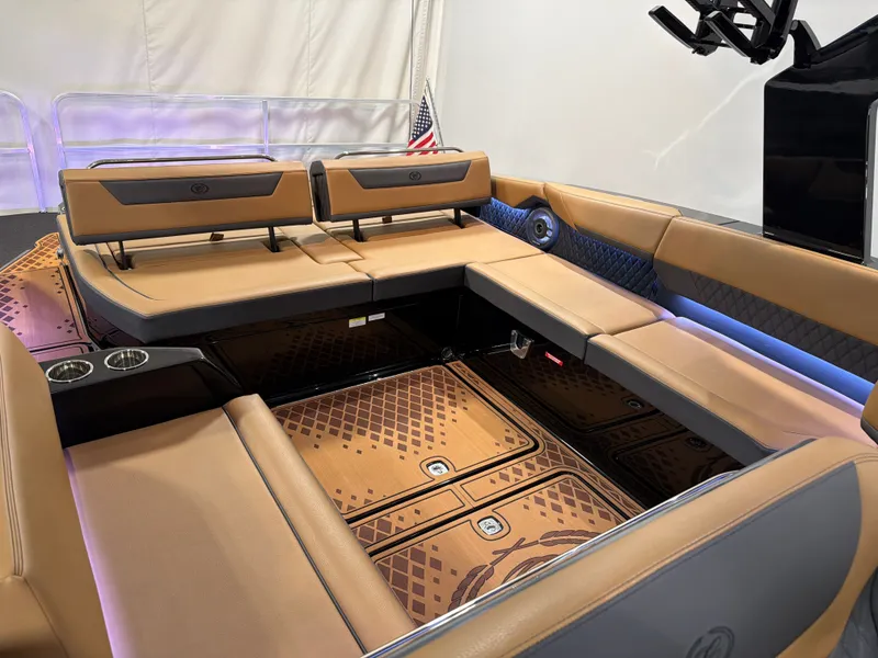 Slide: The Image of Cobalt R31 Surf 2026 - 12