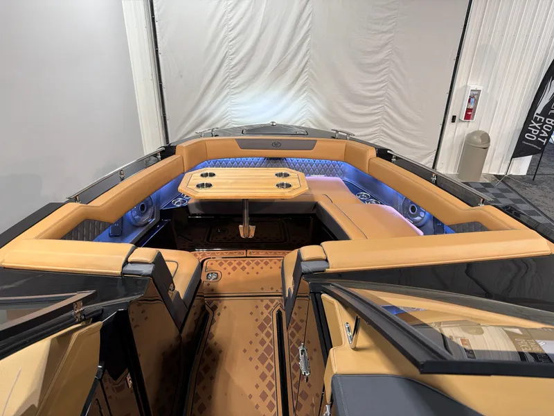 Slide: The Image of Cobalt R31 Surf 2026 - 14