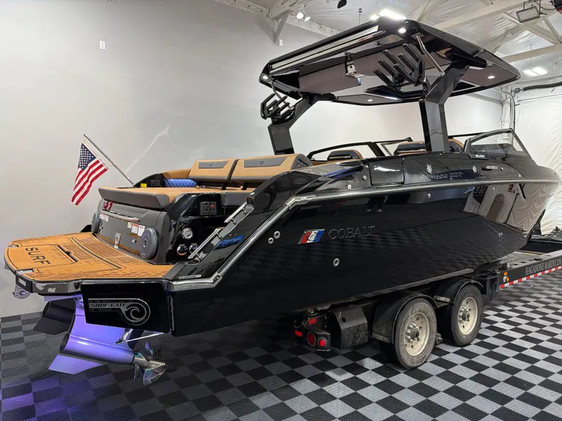 Slide: The Image of Cobalt R31 Surf 2026 - 3