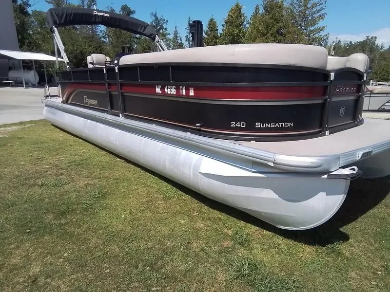 Slide: The Image of Premier 240SUNSATION 2012 - 1