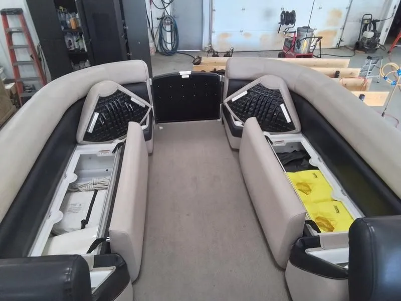 Slide: The Image of Premier 240SUNSATION 2012 - 12